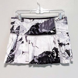 Lululemon Hit Your Stride Skirt Biggie Pigment Wave Black White Size 8
